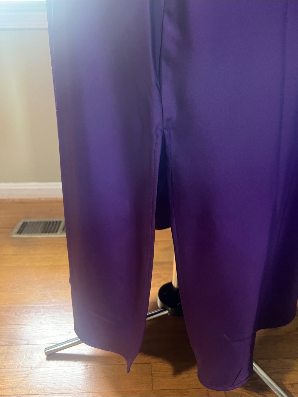 Elegant Purple V-Neck Midi Slip Dress - Picture 6 of 7